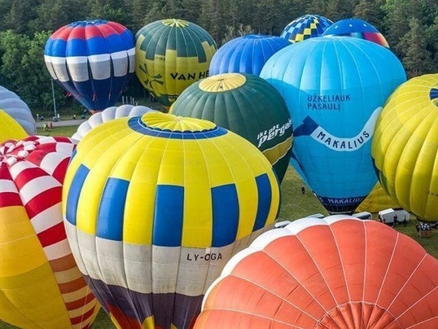 Hotairbaloon.lt - skrydžiai oro balionu