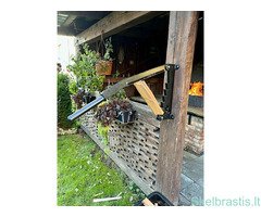 rankinė malkų skaldyklė